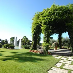 royal-garden-hotel.it-lombardy.com/